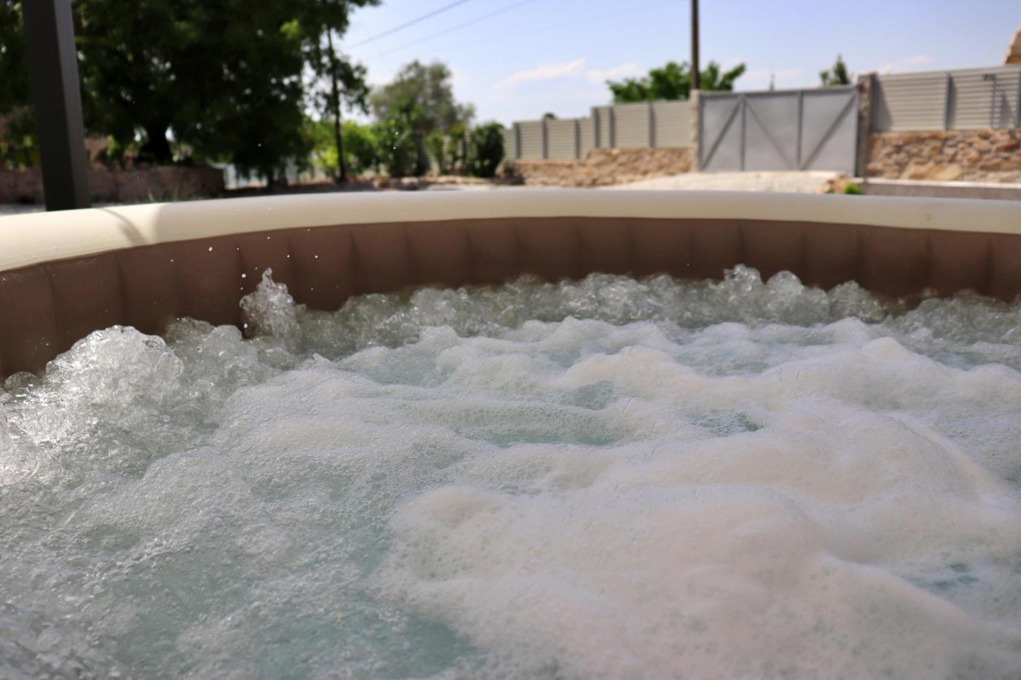Cantinho D'Aldeia - Jacuzzi Guarda Luaran gambar